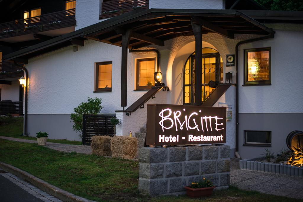 Hotel Restaurant Brigitte Warmensteinach Dış mekan fotoğraf